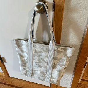 Rothy’s Essential Tote